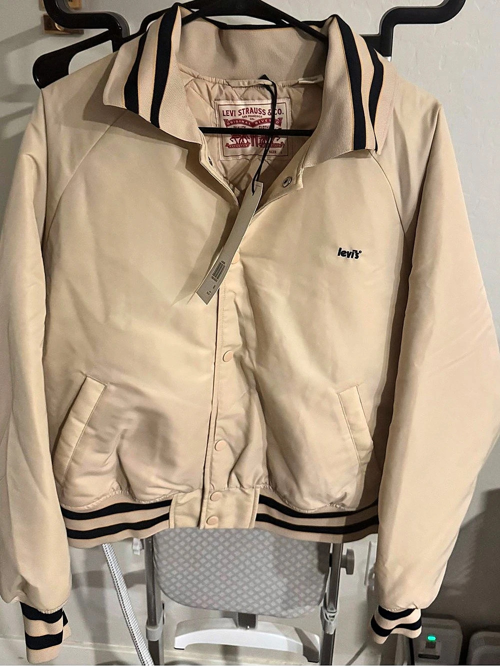 Levi's Color Block Bomber Jacket Beige & Black Large Like New